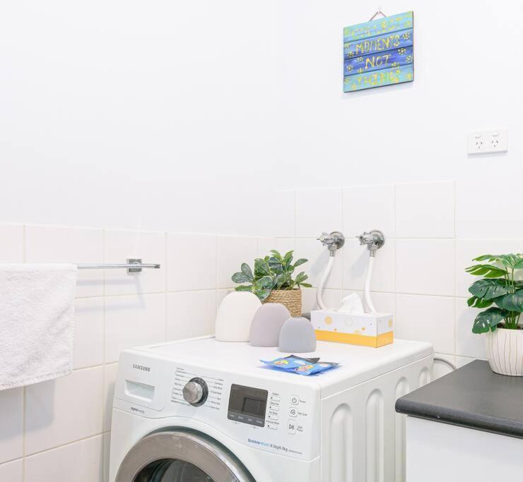 Cozy 1 Bedder In St Kilda With Balcony Διαμέρισμα Μελβούρνη Εξωτερικό φωτογραφία