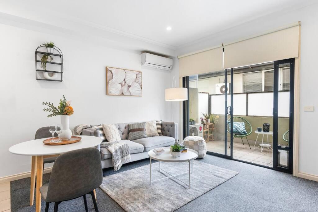 Cozy 1 Bedder In St Kilda With Balcony Διαμέρισμα Μελβούρνη Εξωτερικό φωτογραφία